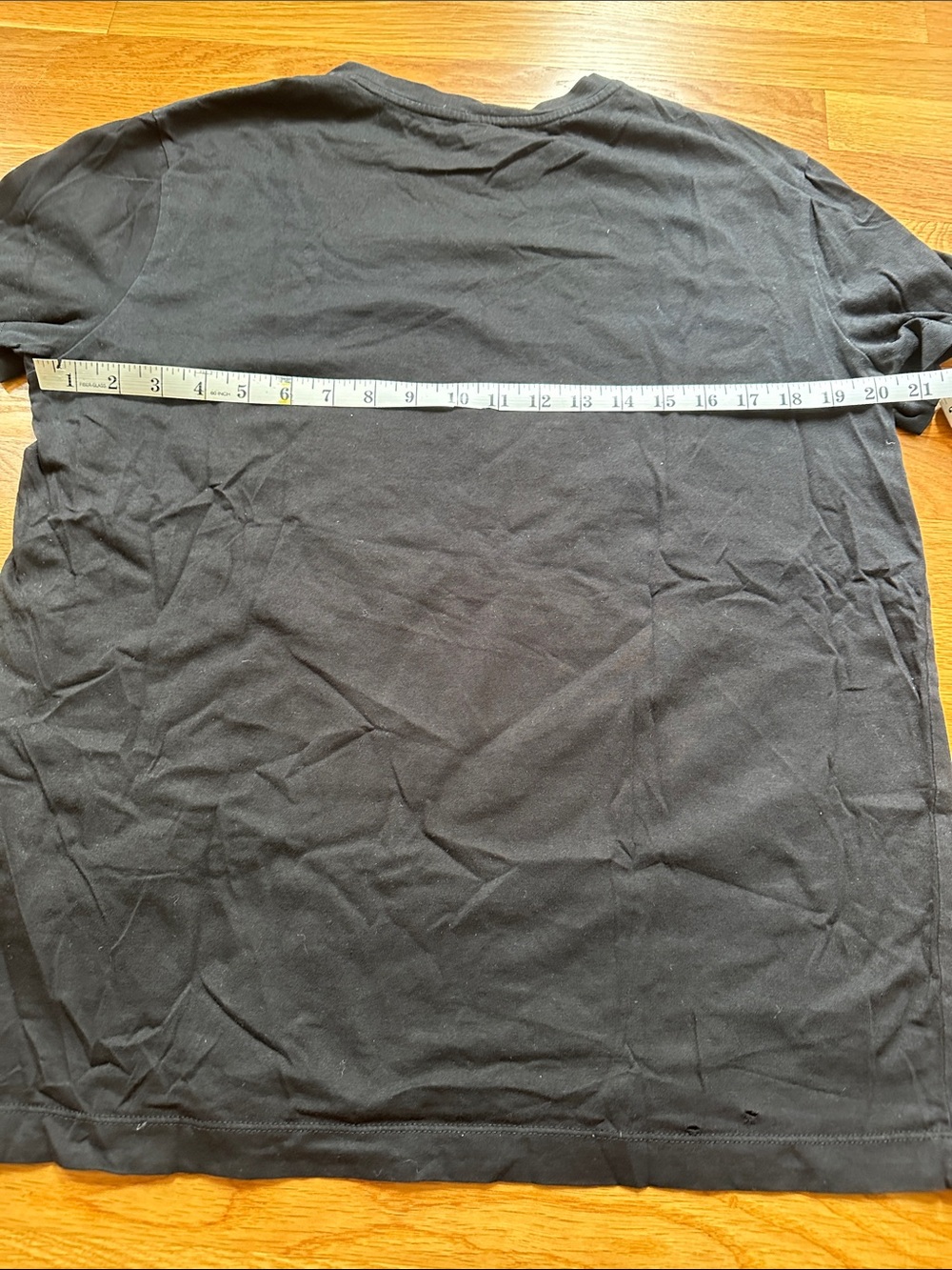 Moncler Black Short-Sleeve Crewneck T-Shirt w/ Sleeve Logo size Medium Good Cond - Picture 8 of 10